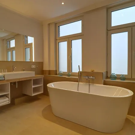 Apartment Johanna App 3 - Grosszuegiges Mit Balkon & Weitblick Ueber Den Niendorfer Hafen Timmendorfer Strand