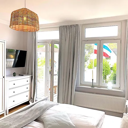 Johanna App 3 - Grosszuegiges Mit Balkon & Weitblick Ueber Den Niendorfer Hafen Timmendorfer Strand