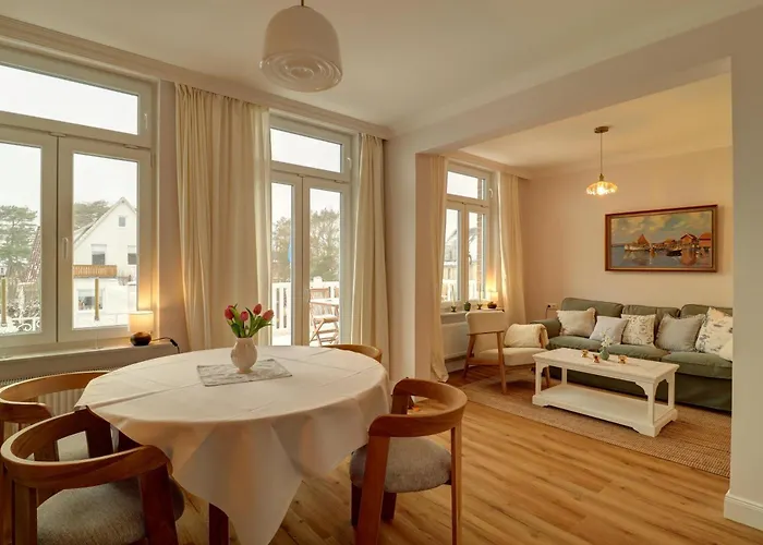 Johanna App 3 - Großzügiges Mit Balkon&weitblick über Den Niendorfer Hafen Timmendorfer Strand