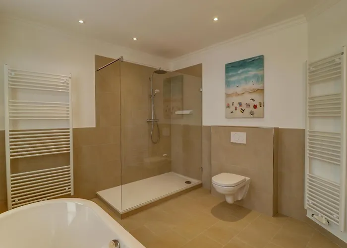 Johanna App 3 - Grosszuegiges Mit Balkon & Weitblick Ueber Den Niendorfer Hafen Apartment *